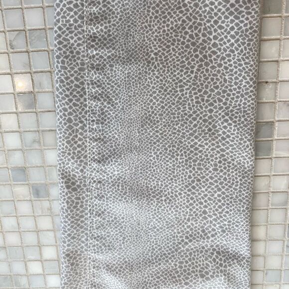 Not Your Daughter Jeans NYDJ Gray Animal Print Straight Jeans - Picture 4 of 10